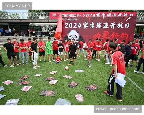 英超俱乐部举办反歧视主题活动，球迷联合倡议平等观赛